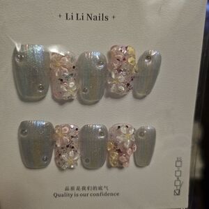 Silver and Pink Press-On Nail Set